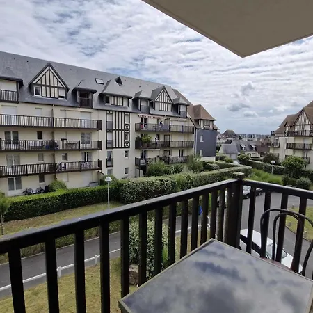 Apartment T2 With Balcony Close To The Of Cabourg