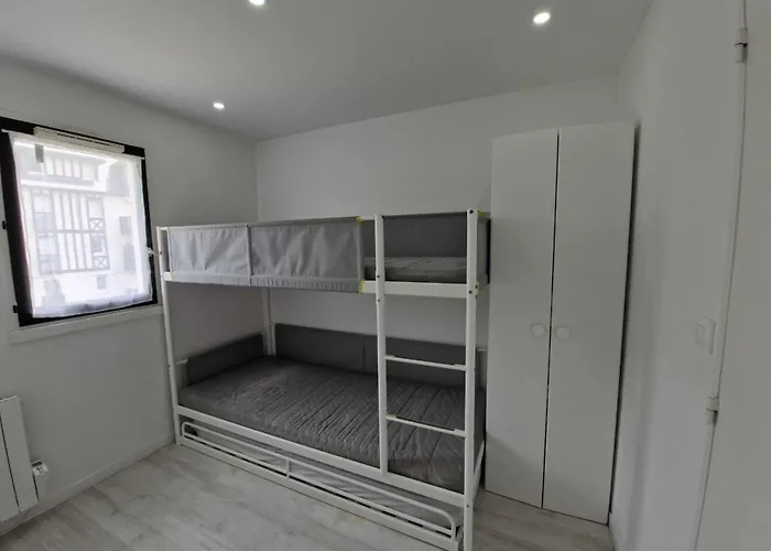 T2 With Balcony Close To The Of *